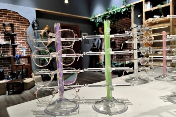 Acrylic Sunglass Display Stand - Organizer & Case