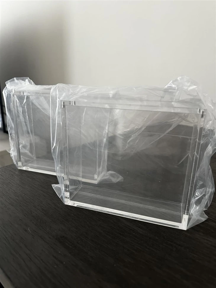 Deluxe Acrylic Case For Magic Collector Booster Boxes Deluxe Acrylic Case For Magic Collector Booster Boxes